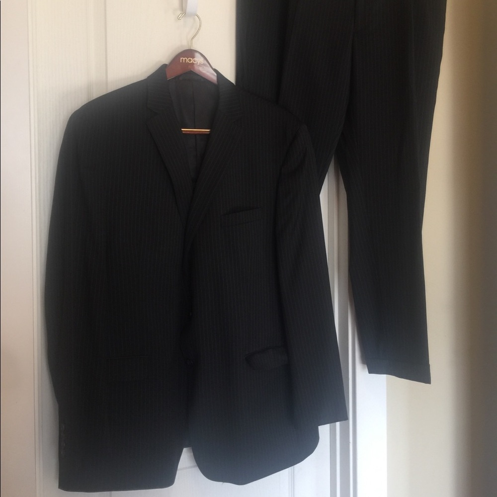 Lauren Ralph Lauren black suit, blazer & pants.